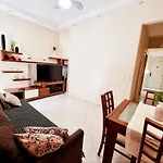 2 Blocos Da Praia De Copacabana Posto 3
